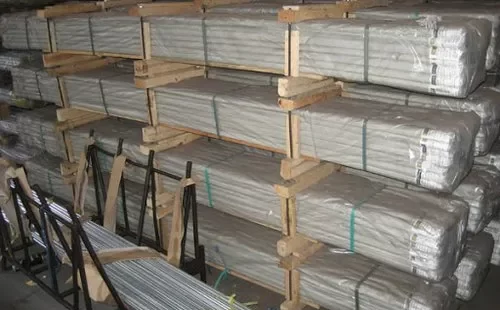 full-threaded-over-on-rack